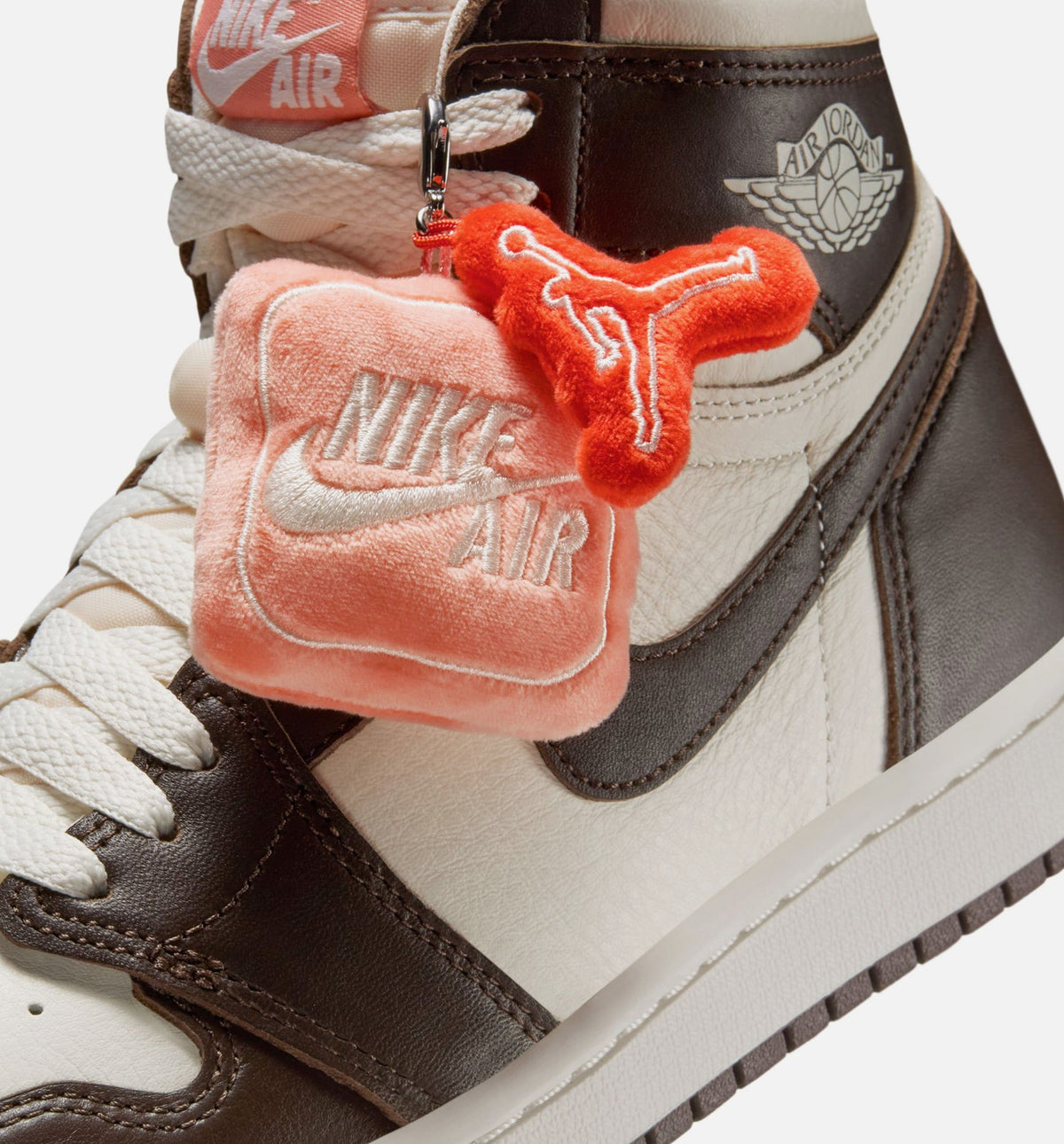 Air Jordan 1 Retro High OG "Baroque Brown" Women's Shoe – Baroque Brown/Light Madder Root/Sail
