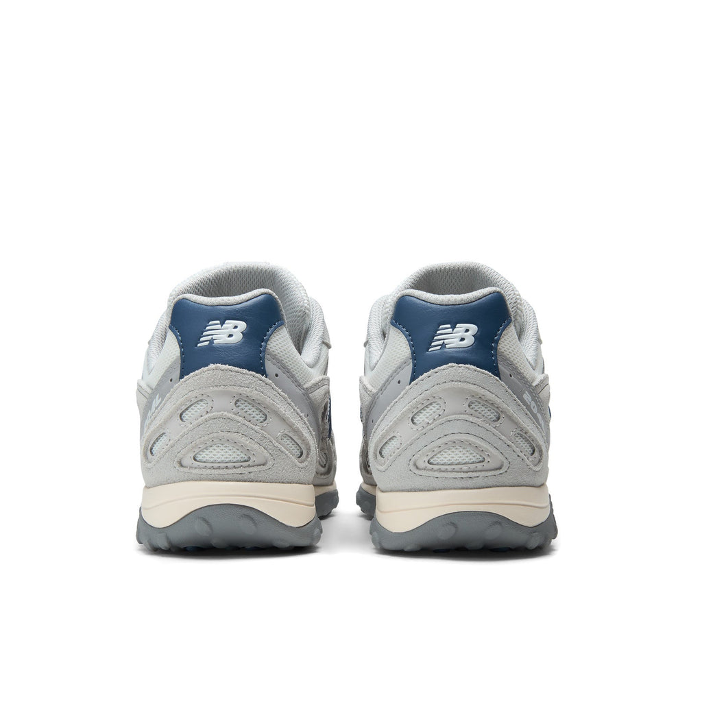New Balance 204L