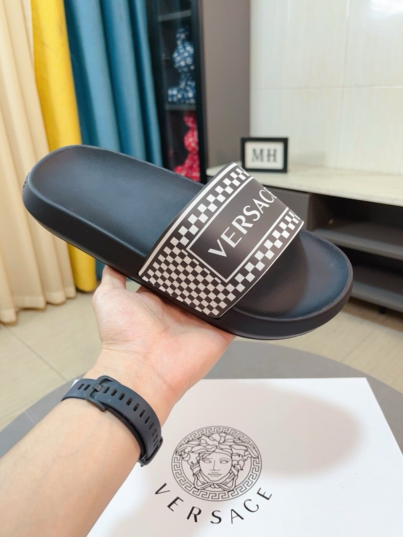 Versace Men's Patterned Slide Sandals
